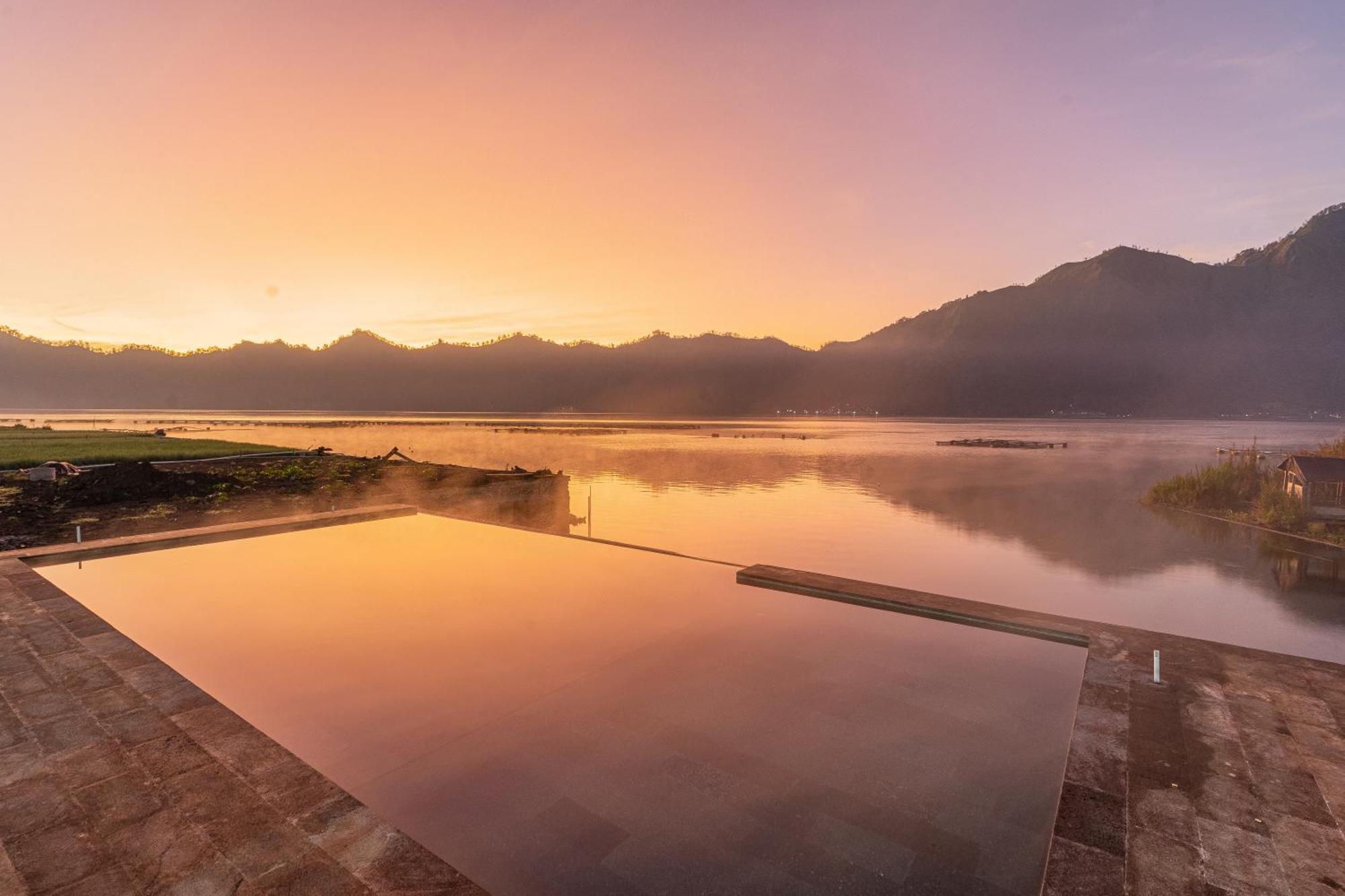 D Sila's Tepi Danu & Natural Hot Spring Lodge Kintamani (Bali)