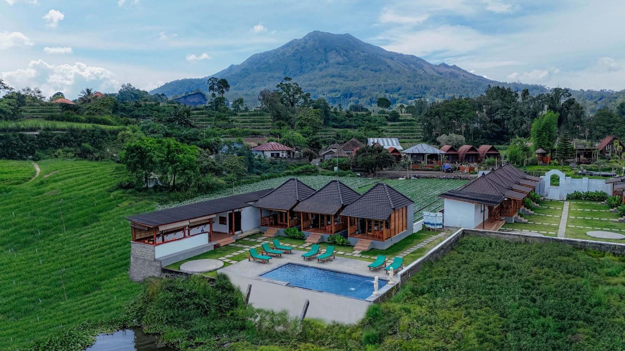 Lodge D Sila's Tepi Danu & Natural Hot Spring
